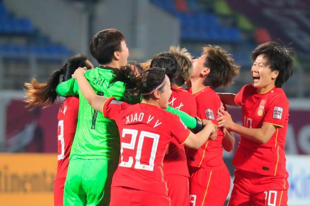 1643936013314027777.jpg 1403230983271612420.jpg