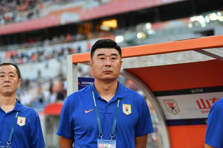 开云下载-鲁媒：泰山队广州冬训人员超30人，一线队名单接近出炉